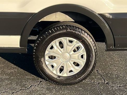 Certified 2024 Ford Transit 350 XLT image 5