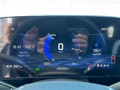 Used 2024 Chevrolet Blazer EV LT AWD/4WD image 15