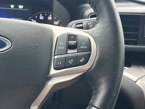 Used 2024 Ford Explorer XLT w/ Equipment Group 202A image 29