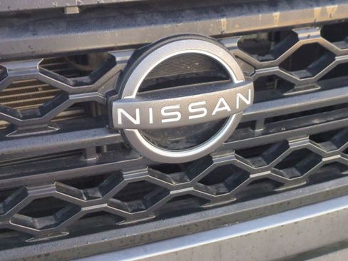 Used 2022 Nissan Frontier S w/ Technology Package image 11