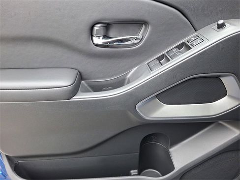 New 2026 Nissan Frontier SV w/ SV Convenience Package image 9
