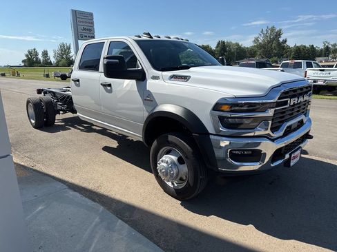 New 2025 RAM 5500 Tradesman AWD/4WD image 6
