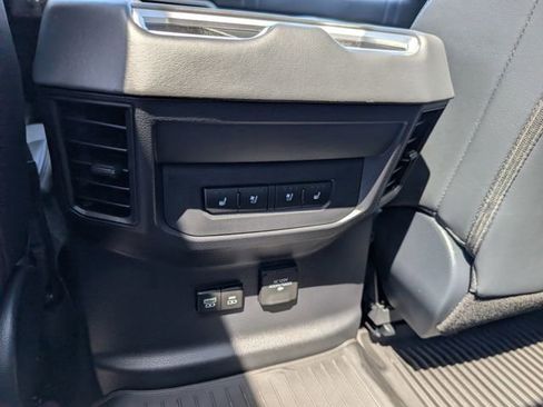 Used 2025 Toyota Tundra Platinum AWD/4WD image 26