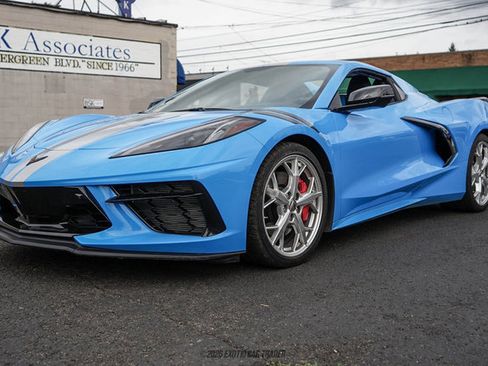 Used 2021 Chevrolet Corvette Stingray Premium Conv w/ Z51 Performance Package RWD image 20