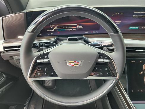 New 2026 Cadillac Escalade ESV Luxury w/ Touring Package AWD/4WD image 12