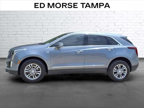 Used 2020 Cadillac XT5 Premium Luxury FWD image 2