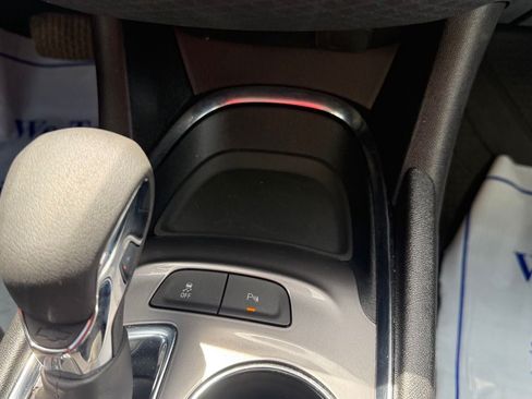 Used 2025 Chevrolet Malibu LT FWD image 20