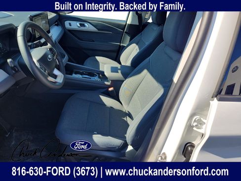 New 2026 Ford Explorer Active AWD/4WD image 12