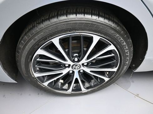 Certified 2020 Toyota Camry SE w/ Cold Weather Package AWD/4WD image 12