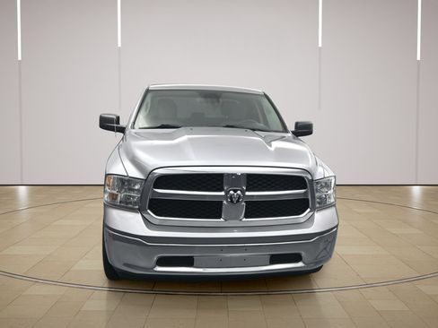 Used 2024 RAM 1500 Classic SLT AWD/4WD image 2