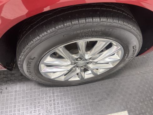 Used 2020 Buick Enclave Premium w/ Surround and Sites Package image 27