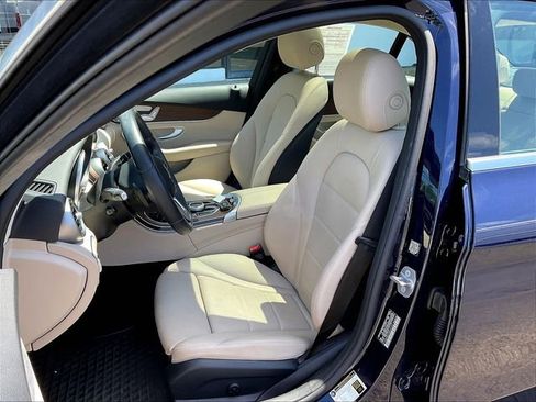 Certified 2021 Mercedes-Benz C 300 4MATIC Sedan image 23