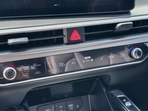 New 2026 Kia Sorento S w/ S Panoramic Sunroof Package FWD image 15