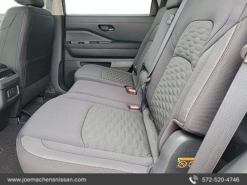 New 2026 Nissan Pathfinder SV w/ SV Premium Package AWD/4WD image 21