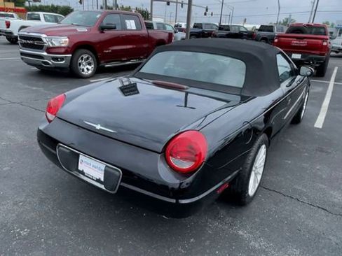 Used 2004 Ford Thunderbird image 9