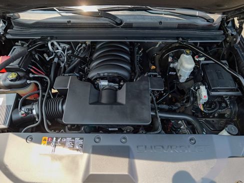 Used 2019 Chevrolet Tahoe LS w/ Enhanced Driver Alert Package AWD/4WD image 57