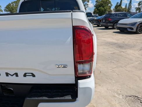 Used 2023 Toyota Tacoma SR5 w/ Technology Package AWD/4WD image 12