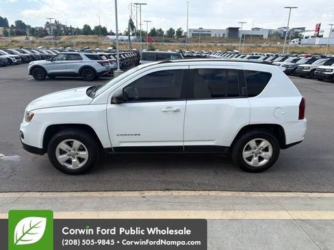 Used 2014 Jeep Compass Sport w/ Power Value Group FWD image 4