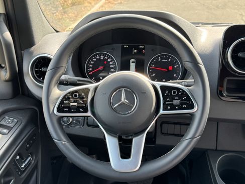 New 2024 Mercedes-Benz Sprinter 2500 image 22