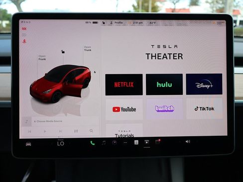 Used 2022 Tesla Model Y Performance image 54