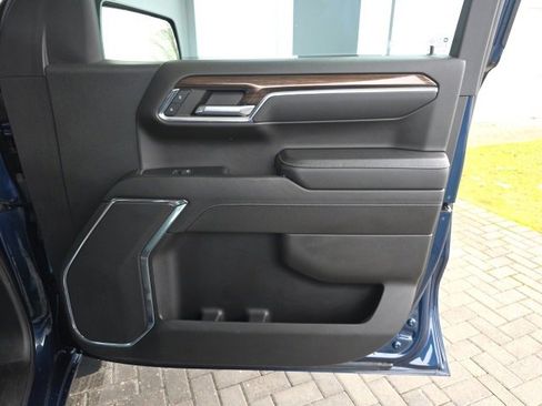 Used 2023 Chevrolet Silverado 1500 LT image 9