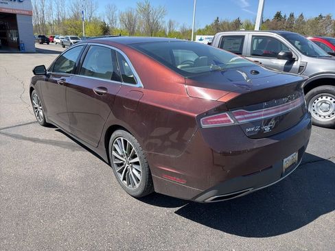 Used 2019 Lincoln MKZ Reserve FWD image 2