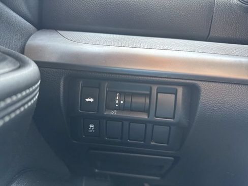 Used 2015 Subaru Legacy 2.5i AWD/4WD image 26