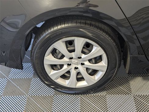 Certified 2023 Toyota Corolla LE image 22