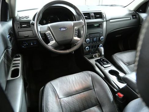 Used 2012 Ford Fusion Sport FWD image 4