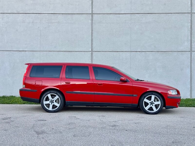 Used 2004 Volvo V70 R AWD/4WD image 8