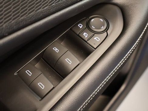 New 2025 Chevrolet Blazer EV LT AWD/4WD image 11
