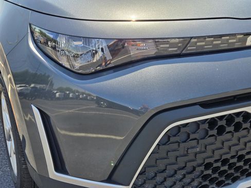 New 2025 Kia Soul S image 3