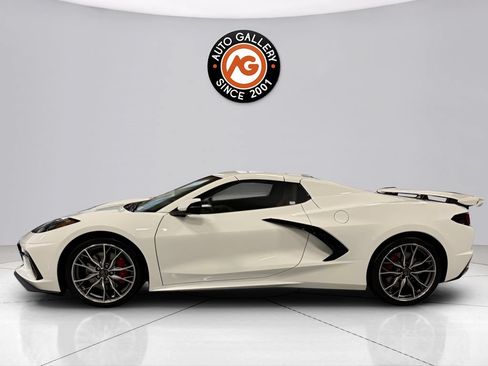 Used 2026 Chevrolet Corvette Stingray Premium Conv w/ Z51 Performance Package RWD image 4