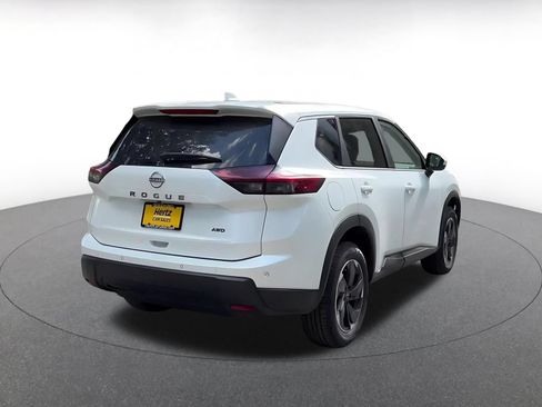 Used 2025 Nissan Rogue SV AWD/4WD image 14