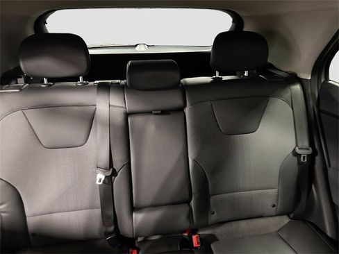 Used 2023 Kia Niro EX image 24