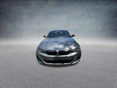 Used 2025 BMW 330i Sedan w/ Convenience Package RWD image 2