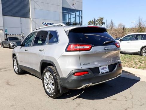 Used 2018 Jeep Cherokee Limited AWD/4WD image 12
