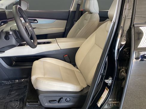 Used 2025 Nissan Murano SL AWD/4WD image 9
