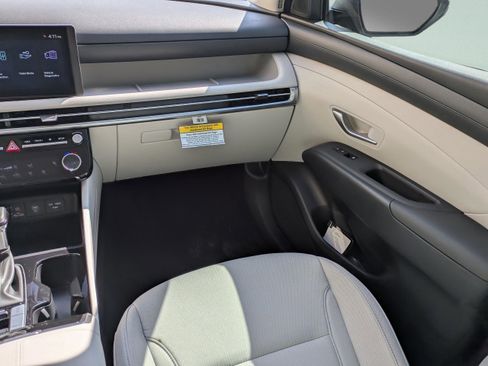 New 2026 Hyundai Tucson SEL FWD image 17