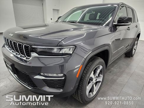 New 2025 Jeep Grand Cherokee Limited w/ Luxury Tech Group II image 7