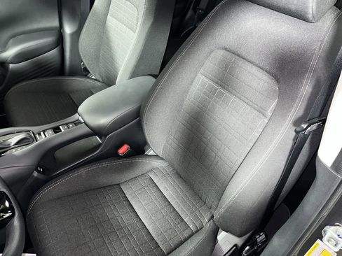 Used 2025 Honda HR-V LX image 15