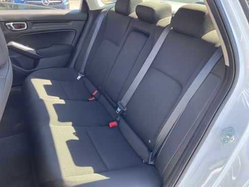 Used 2022 Honda Civic EX image 19