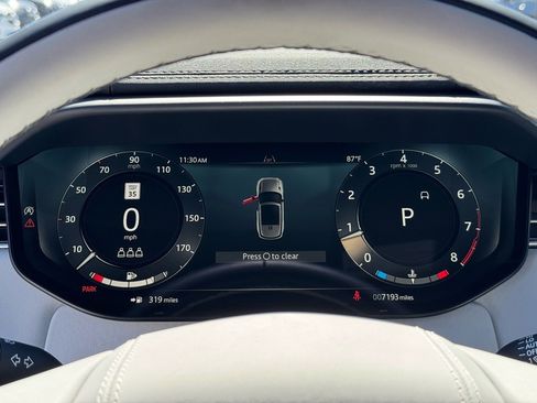 Used 2025 Land Rover Range Rover Sport Dynamic SE image 28