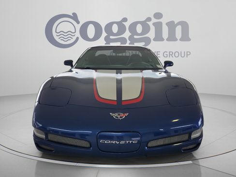 Used 2004 Chevrolet Corvette Z06 w/ Z06 Preferred Equipment Group RWD image 8