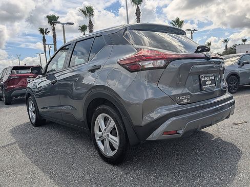 Used 2023 Nissan Kicks S FWD image 6