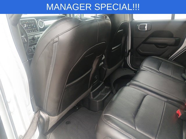 Used 2023 Jeep Wrangler Unlimited Sahara AWD/4WD image 12