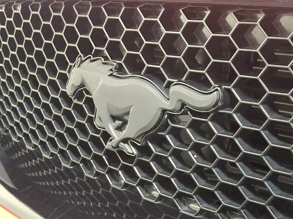 Used 2022 Ford Mustang GT RWD image 32