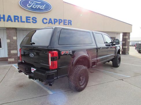 Used 2024 Ford F250 XLT w/ XLT Premium Package image 5