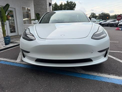 Used 2020 Tesla Model 3 Standard Range Plus RWD image 9