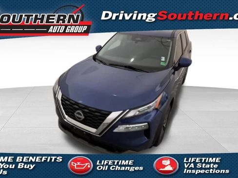Used 2023 Nissan Rogue SV image 1